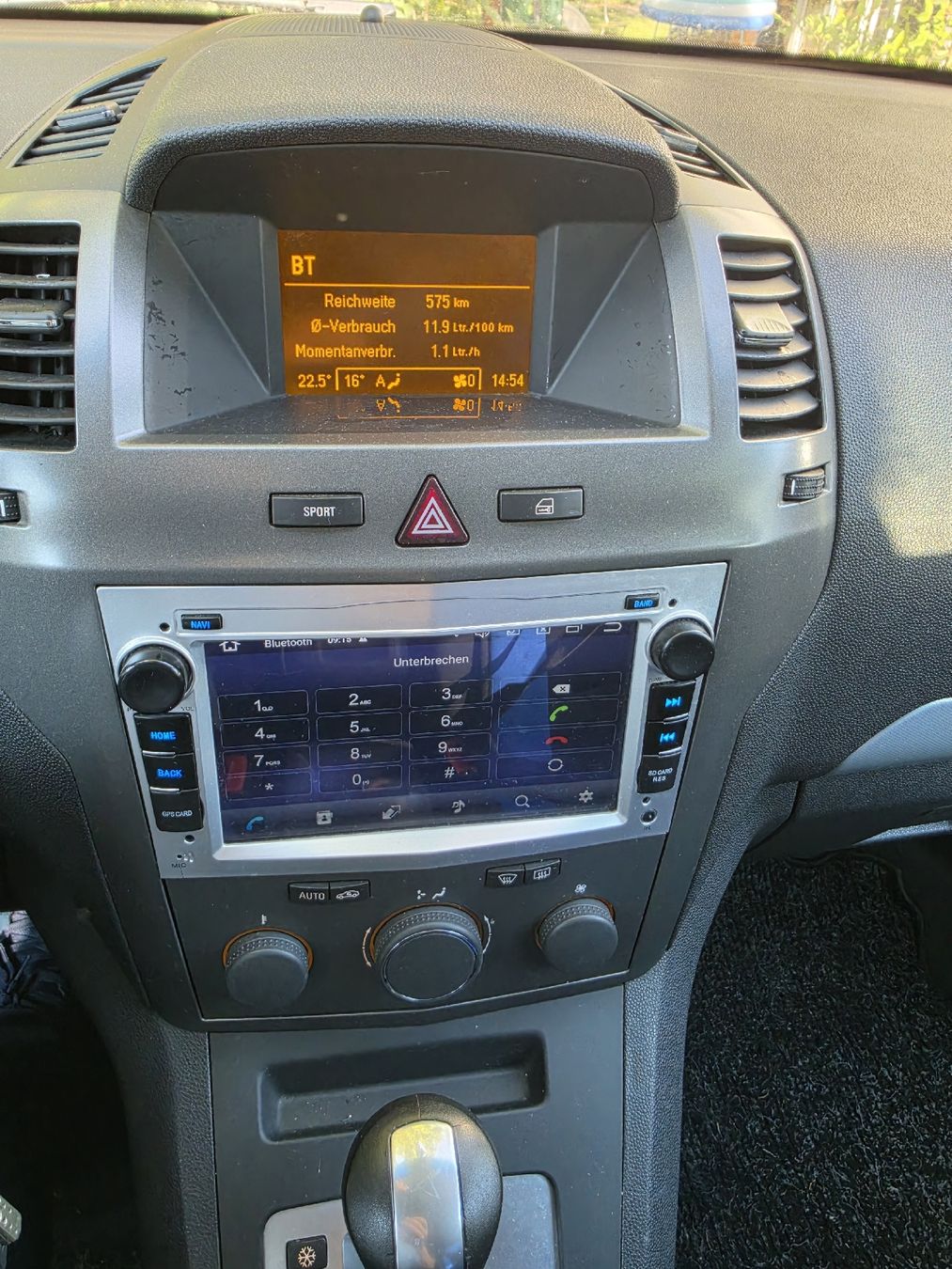 Opel Autos: Opel Zafira B 2.2   7 Platz – D'occasion à Zürich par Onebox 6