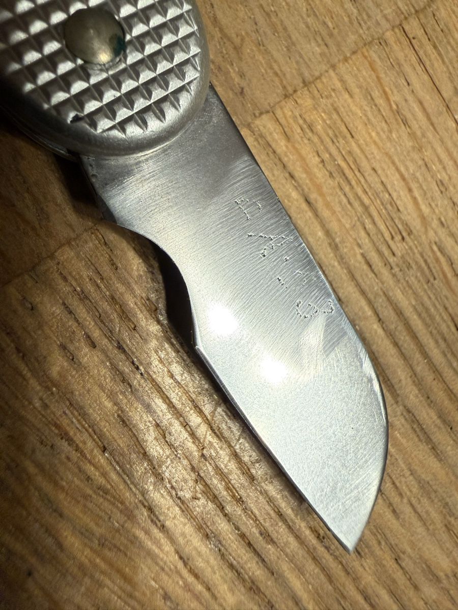 Victorinox Couteaux de poche: Victorinox oder Wenger Taschenmesser. Elektriker Messer – D'occasion à Goldach par Messerguru 5