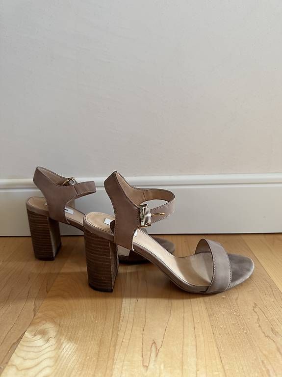 Chaussures femmes: Dune summer sandals  – D'occasion à Affoltern am Albis par mat_vrk7