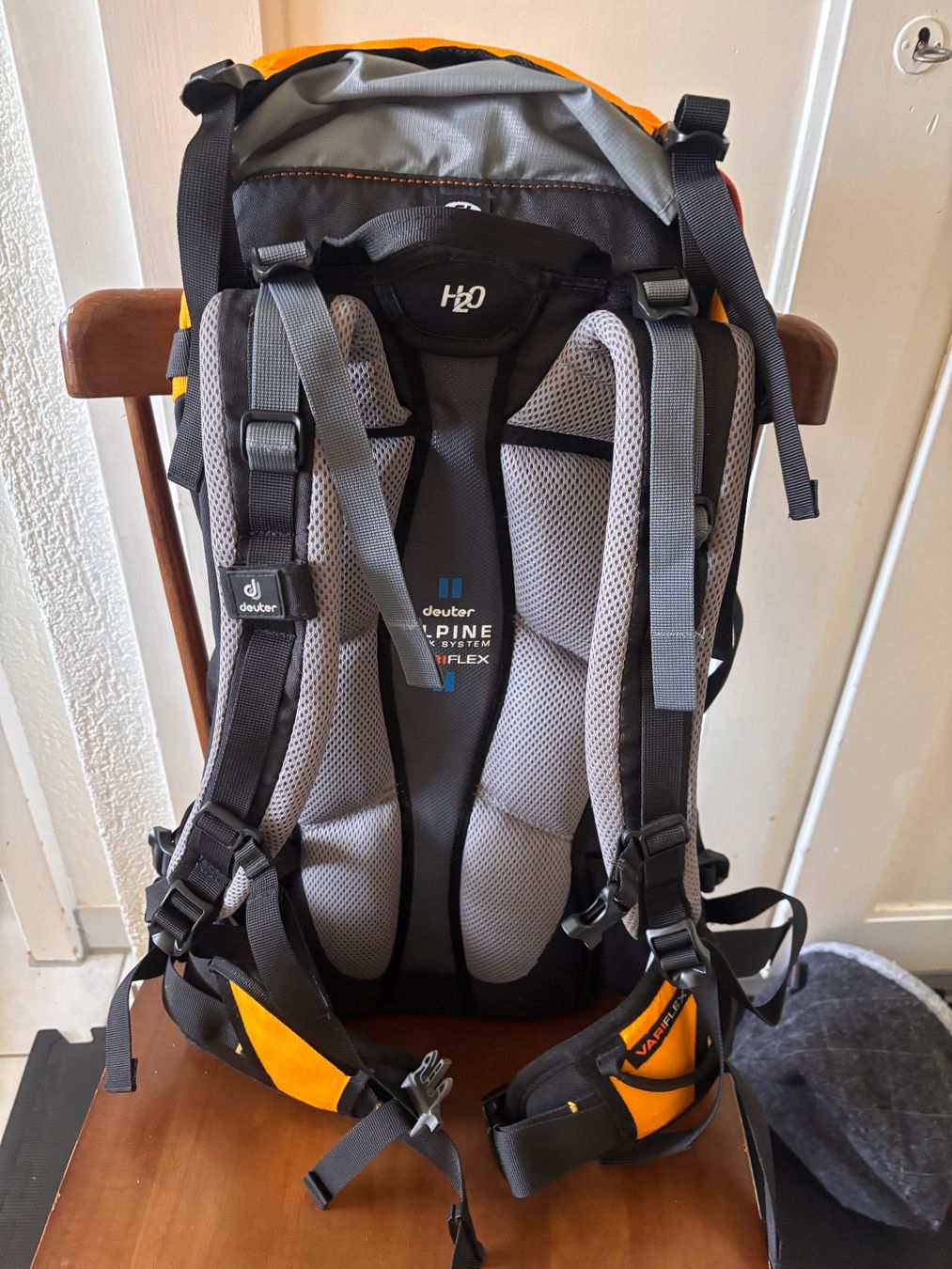 Deuter Zaini: Deuter Damen Rucksack 30+Guide SL – Usato da Thun venduto da Melpi2010 2