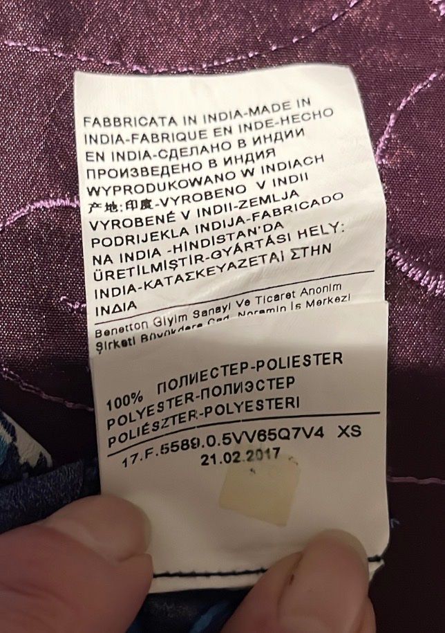 Camicette: Benetton Damen Bluse, Gr. 38, blau-weiss gemustert – Usato da Zürich venduto da Belisimo 2