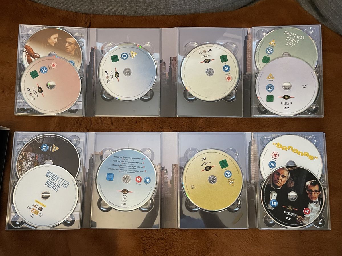 Tous les DVDs: Collection Woody Allen – D'occasion à Lausanne par  2