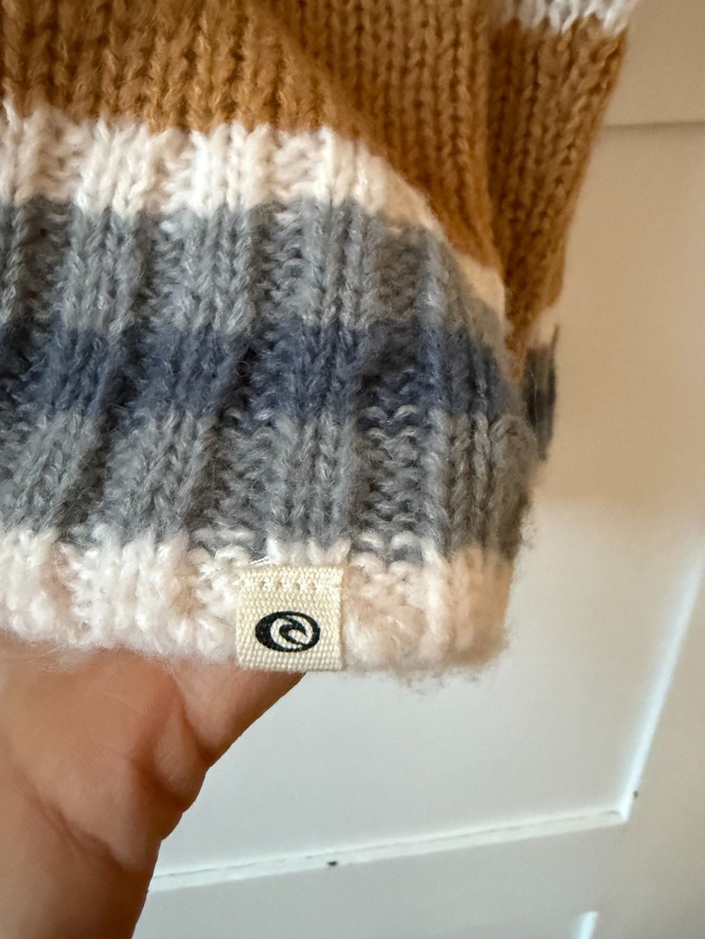 Rip Curl Maglioni & Felpe: Rip Curl Strickpullover Oversized / Senfgelb Gestreift Gr. S – Usato da Neukirch an der Thur venduto da foundby. 1