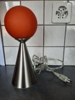 LAMPE DE TABLE, DESIGN. Hauteur : 26 cm.