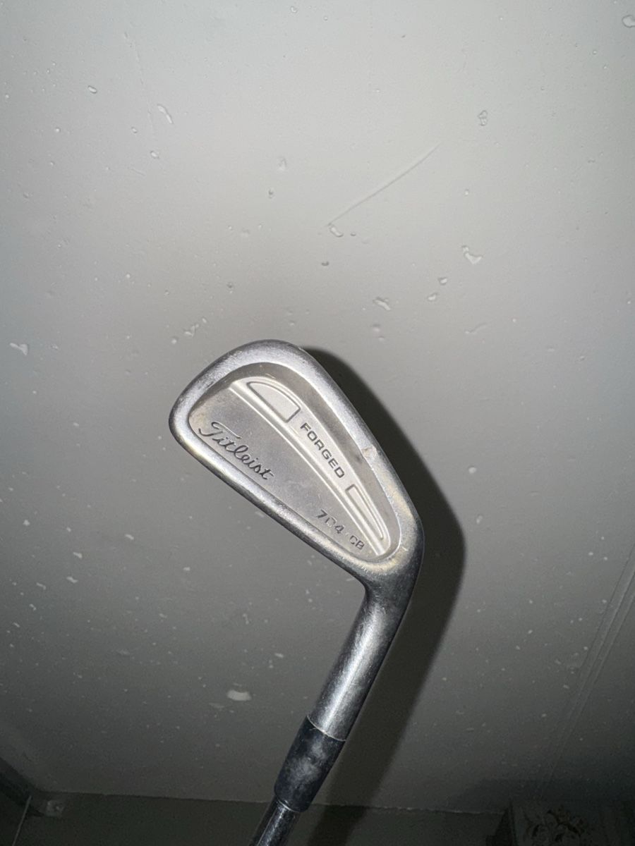 Titleist Schläger & Sets: Titleist 704 CB 6iron – Gebraucht aus Therwil von lor_c5rf