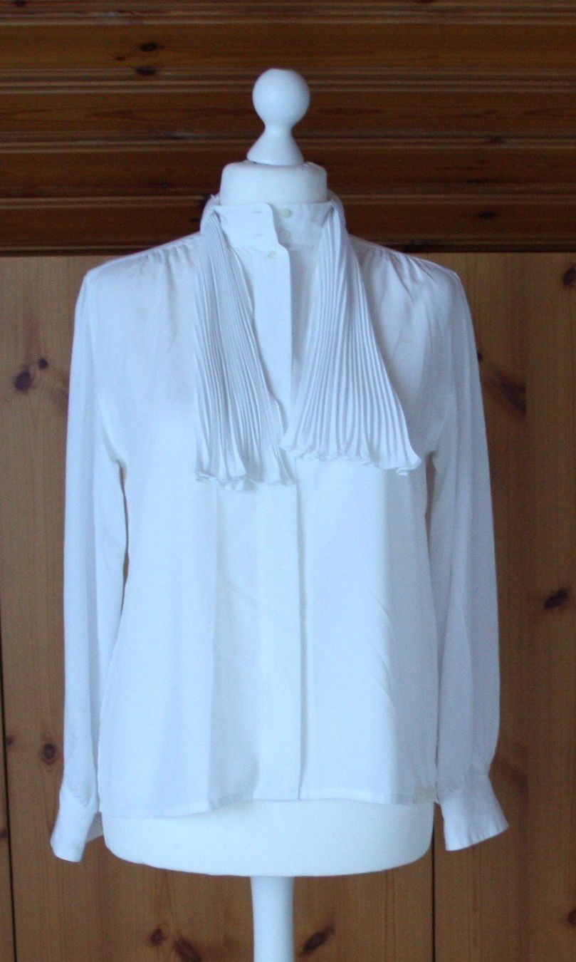 Camicette: Bluse mit Halsschleife MARIO ROSELLA weiss Gr. 42 – Usato da Flüelen venduto da Diversicum-Vintage