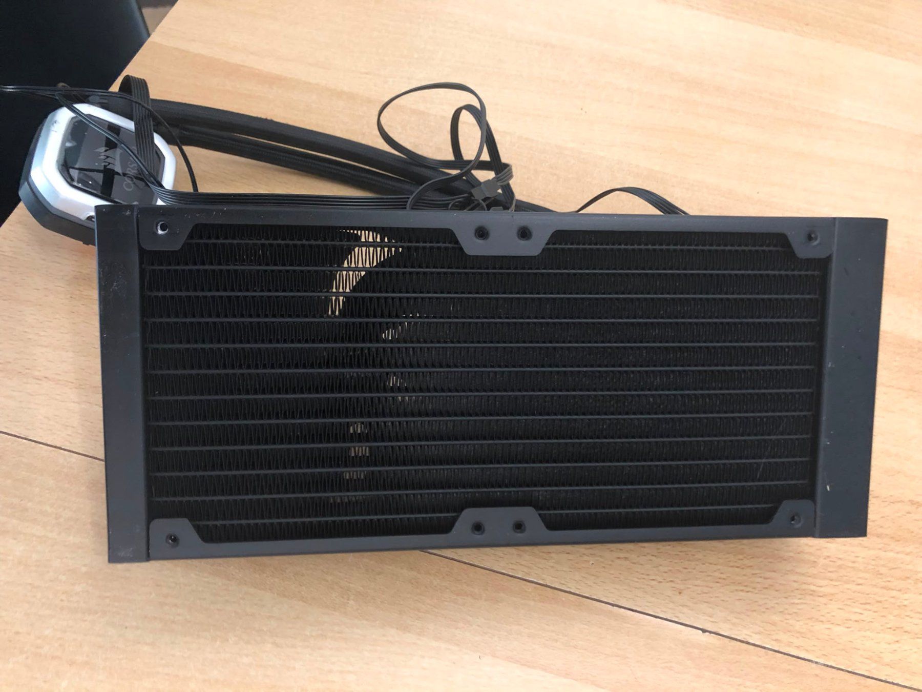 Corsair PCs: Vends système refroidissement liquide corsair – Defekt aus Corpataux von pfi_27t6 1