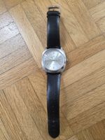 Jean Junod Uhr, Edelstahlgehäuse, Lederarmband, Quartz