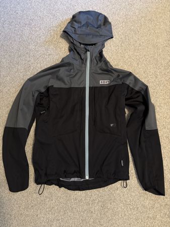 Jacke Ion Shelter 3 L