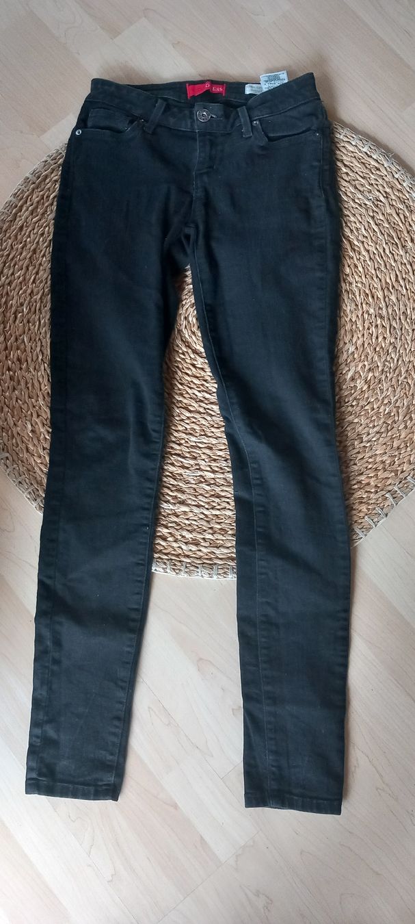 Guess Jeans: Guess Hose schwarz Gr.27 – Usato da Rebstein venduto da bestforyou