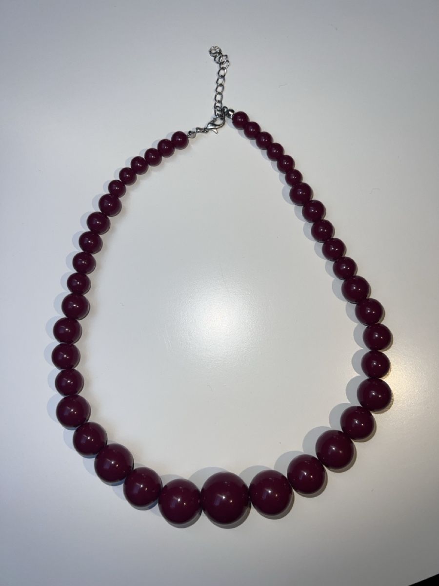 Perle (finte): Dunkelrote Perlenkette / Statement-Kette – Nuovo (secondo la descrizione) da Birr venduto da lor-05