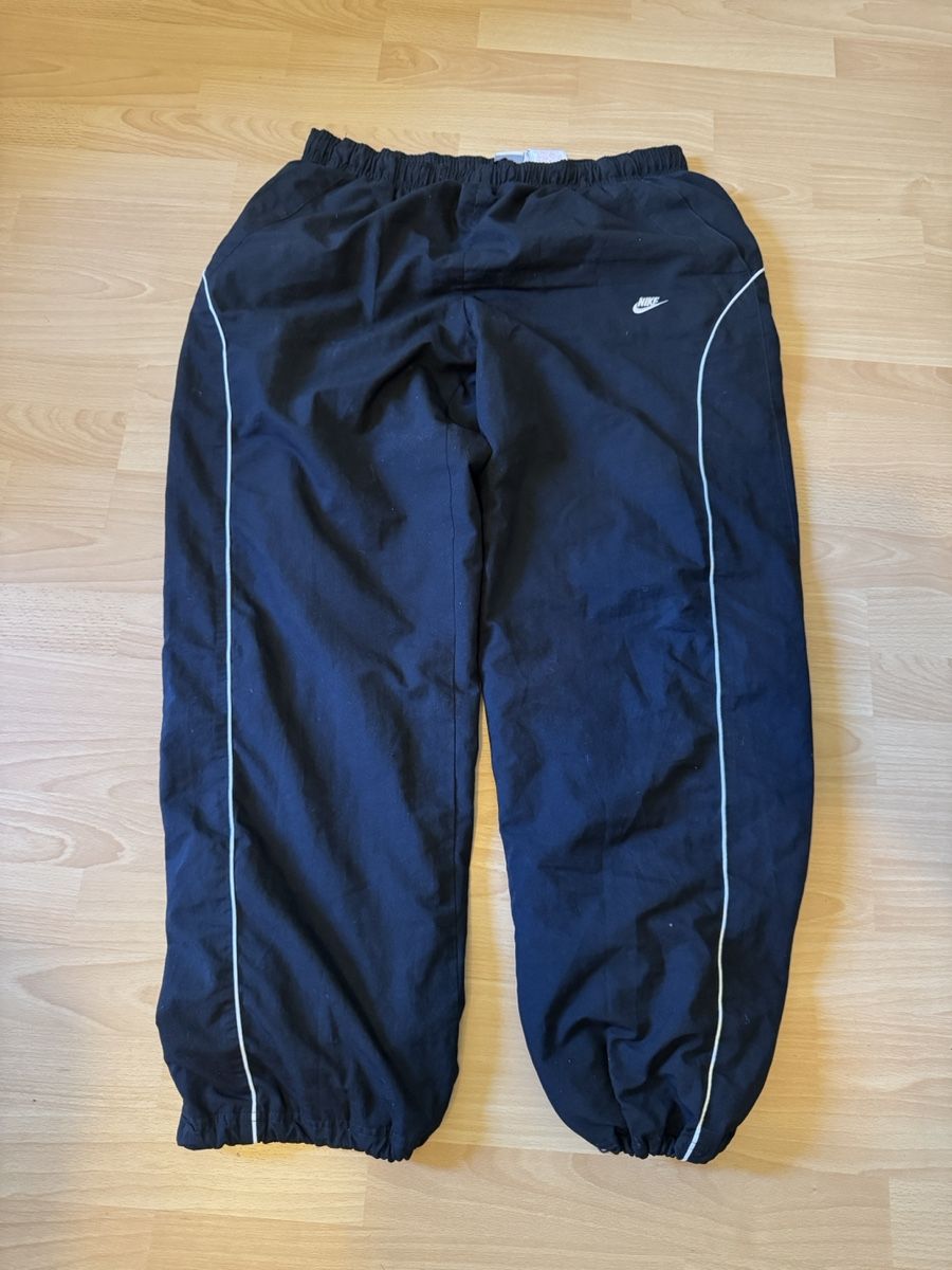 Nike Pantaloni: Nike Sporthose / Jogginghose baggy – Usato da Bern venduto da pablito01