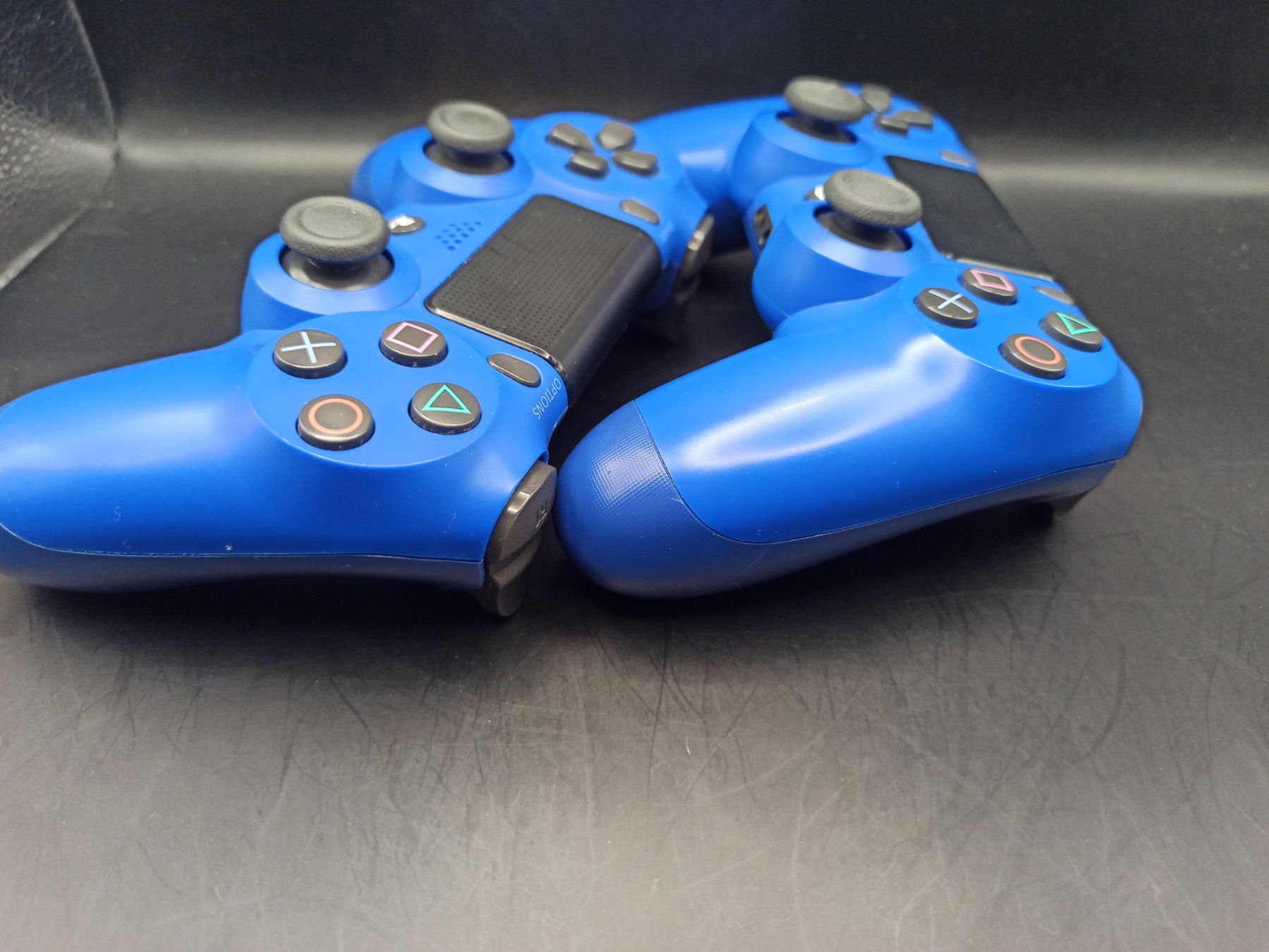 Controller: 2 x Original Controller Sony PS4 Wireless DualShock 4 BLAU – Usato da Oberweningen venduto da mar_87mx 5