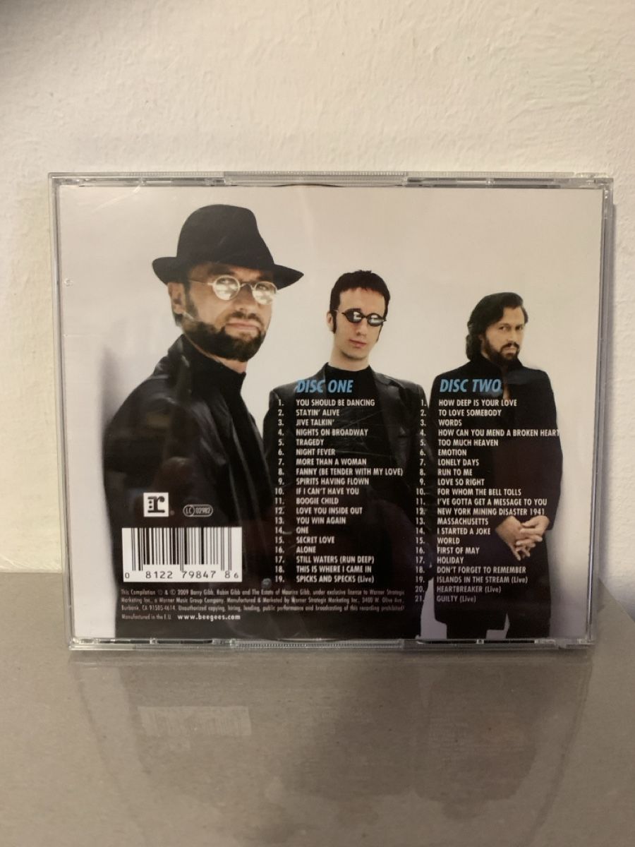 CD: CD The Ultimate Bee Gees double album  – Usato da Salavaux venduto da Lune_Diurne 1