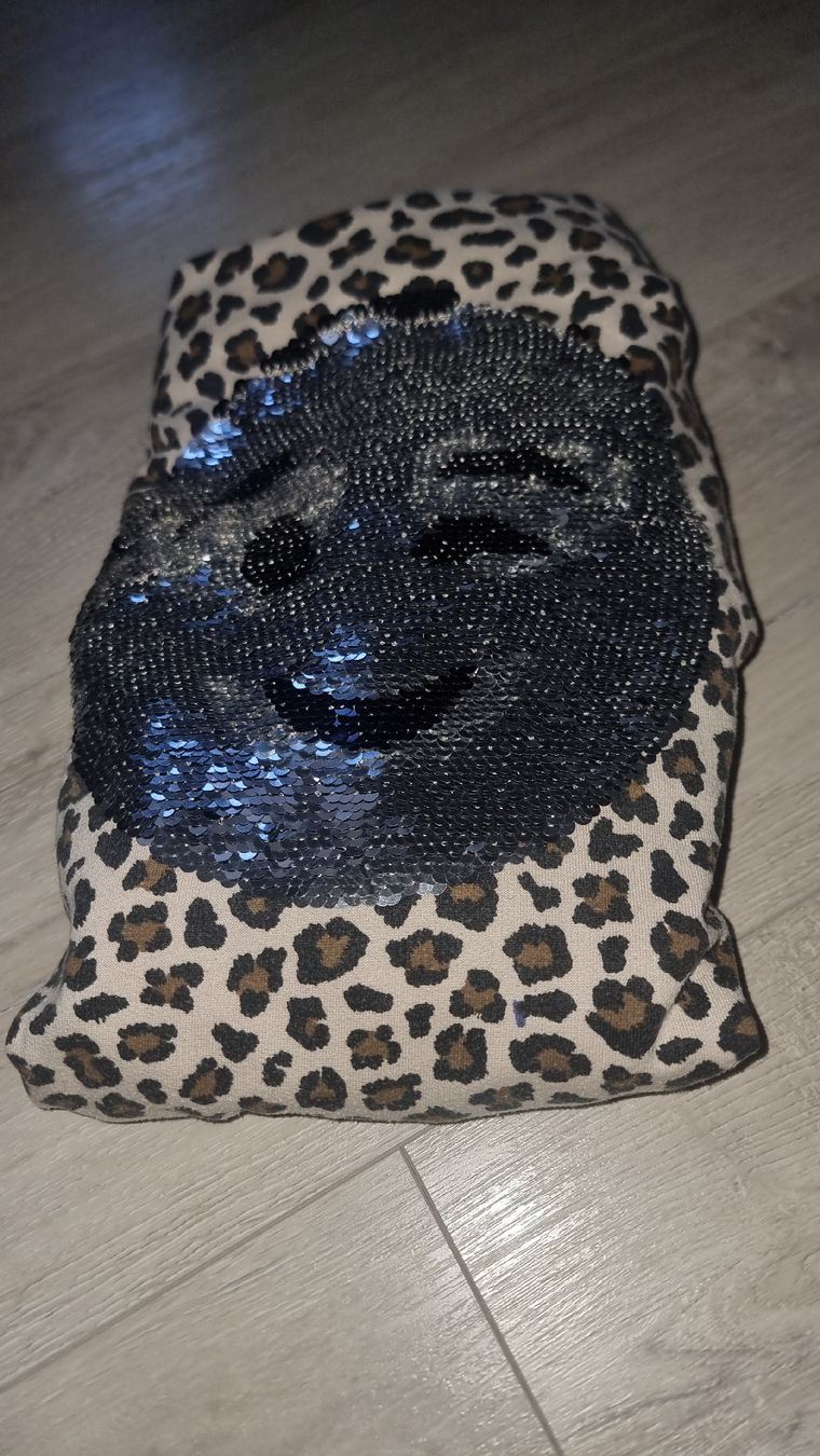 Maglioni & Felpe: Kapuzenpullover Gr.146/152 mit Wendepailletten-Emoji – Usato da Wigoltingen venduto da Zuckerfee84 3