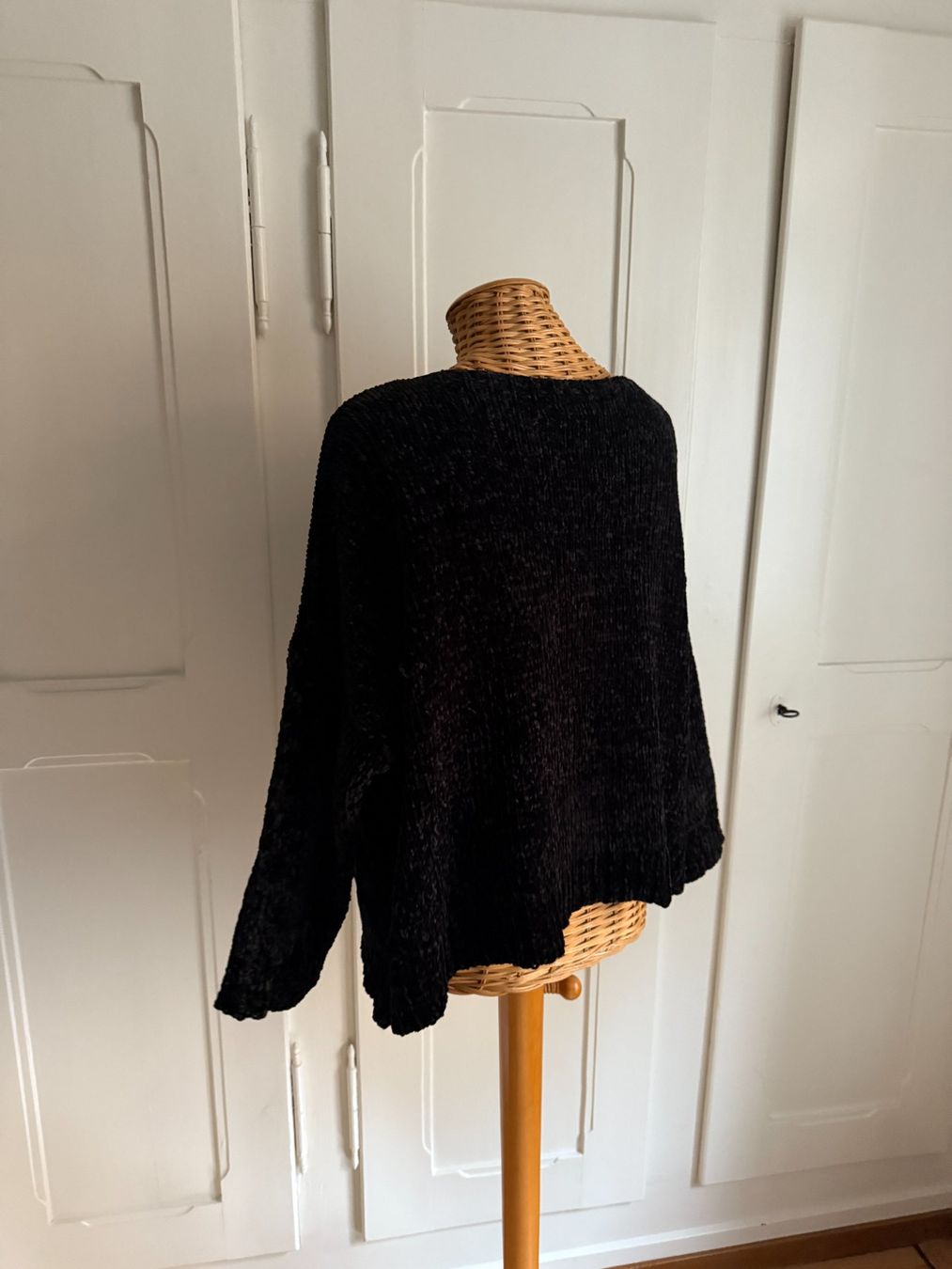 Pulls & Sweat-shirts: SUBDUED - Strickpullover schwarz oversized – D'occasion à Zürich par Diazaio 2