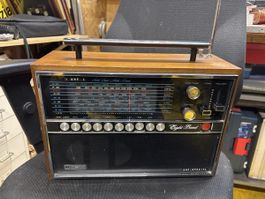 Radio Vintage Eight Band -📻