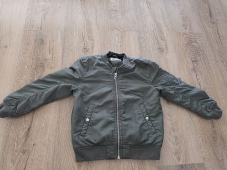 Jacke grün Grösse 110/116 