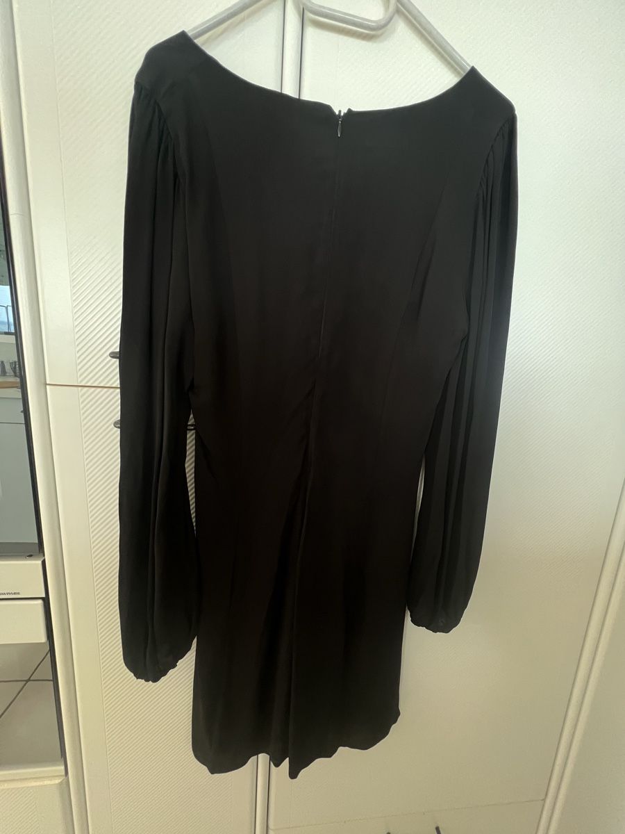 Kookai Vestiti: Robe kookai neuve taille 38 ch – Nuovo e nell'imballaggio originale da Lugnorre venduto da cla_j6bq 3