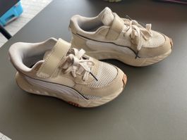 Puma Turnschuhe Kinder Grösse 32 beige neuwertig 