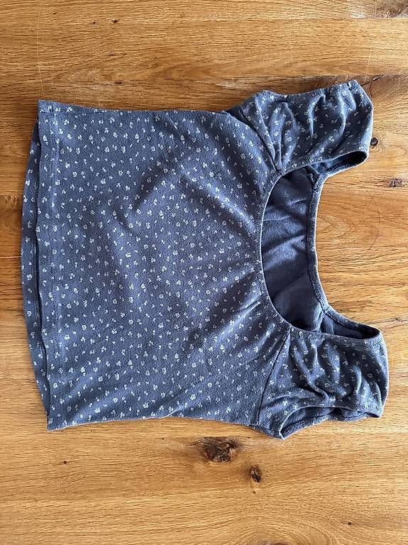 Brandy Melville Camicette, T-shirt & Top: 2 Tops – Usato da Ebmatingen venduto da F.Bullet 1