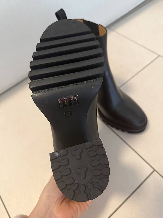 Scarpe da donna: Benci Brothers Stiefeletten 37 – Usato da Thalwil venduto da giulia123_ 3