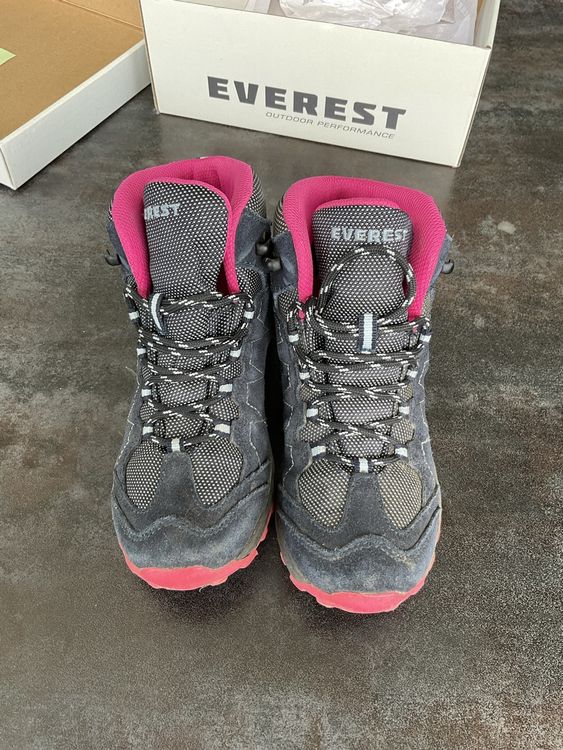 Everest Chaussures hommes: Chaussures de marche Everest taille 31 - En bon état! – D'occasion à Cressier FR par M-I-M