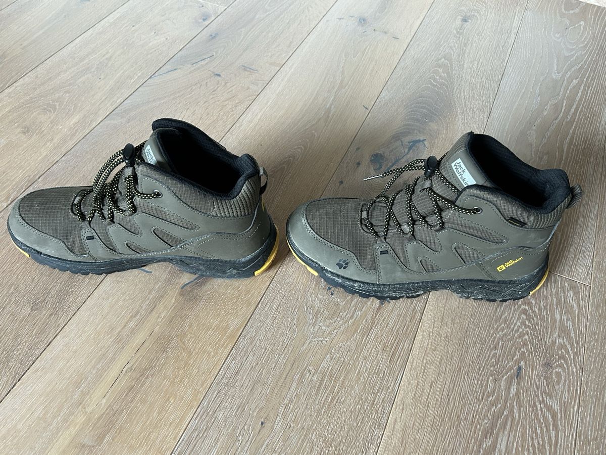 Jack Wolfskin Scarpe da uomo: Schöne Jack Wolfskin Wanderschuhe Gr. 40 – Usato da Uster venduto da Philzh 1