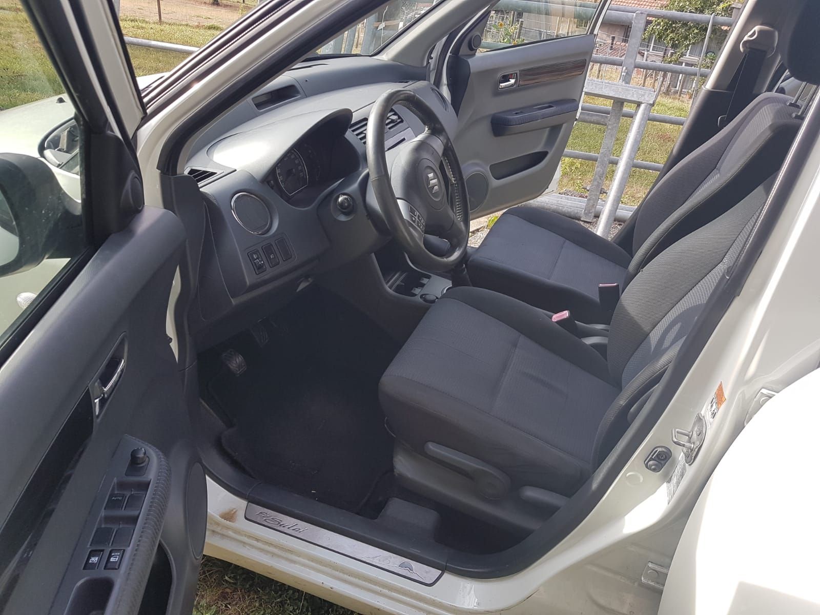 Suzuki Autos: Suzuki Swift 1.3 4WD – D'occasion à matzendorf par Schmiedematt 6
