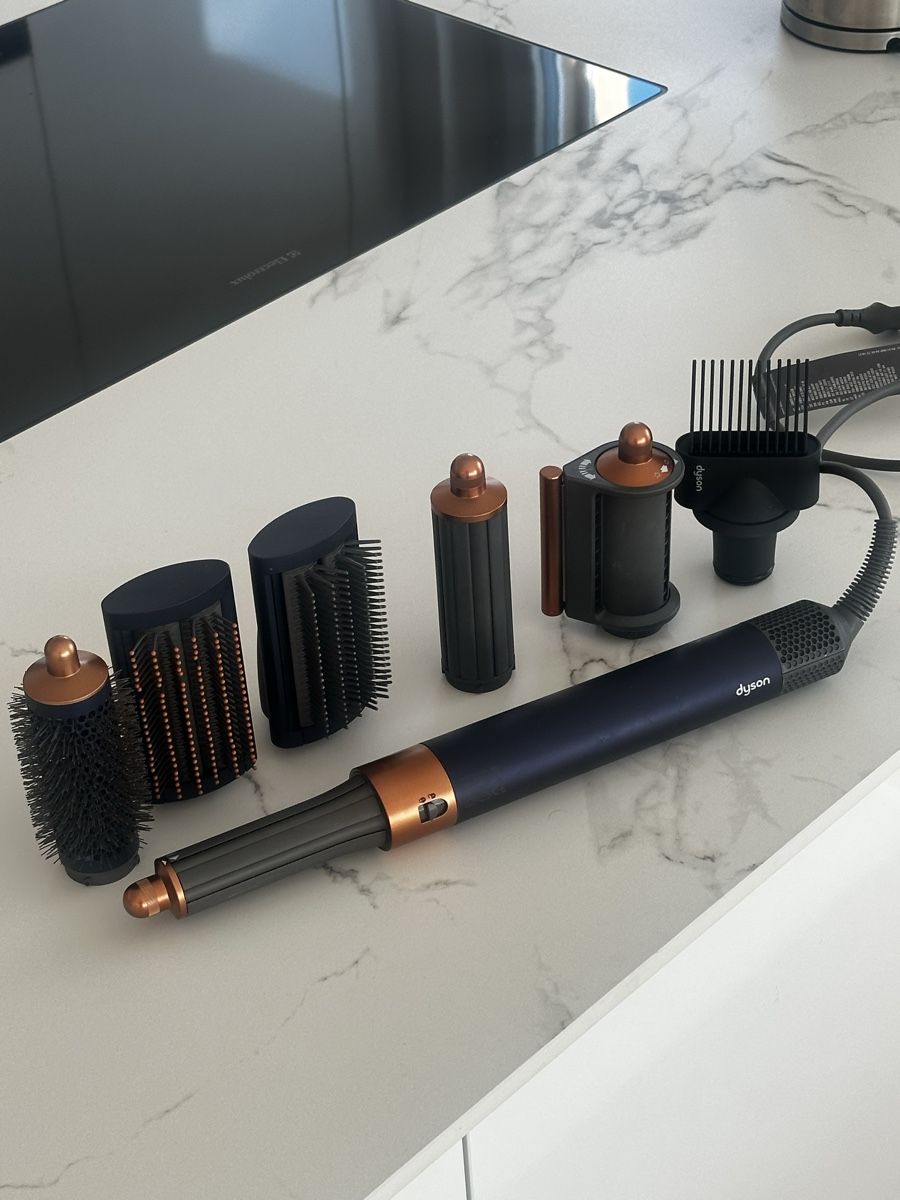 Dyson Asciugacapelli: Dyson Airwrap Multi-Haarstyler Complete Coanda Effekt – Nuovo (secondo la descrizione) da Münchwilen TG venduto da dolcevita79 1