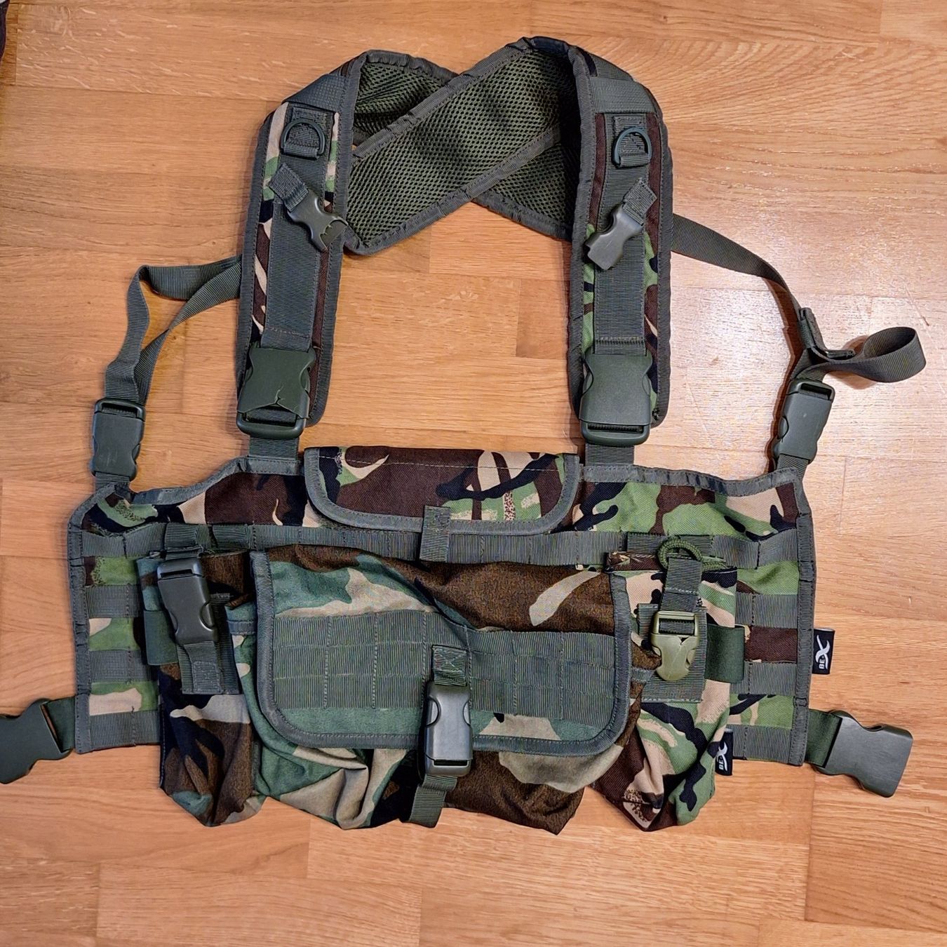 Uniformi: Begadi BE-X Chest Rig + Pouches + Drop Leg Platform – Usato da Stein AG venduto da dar_9yjd 2