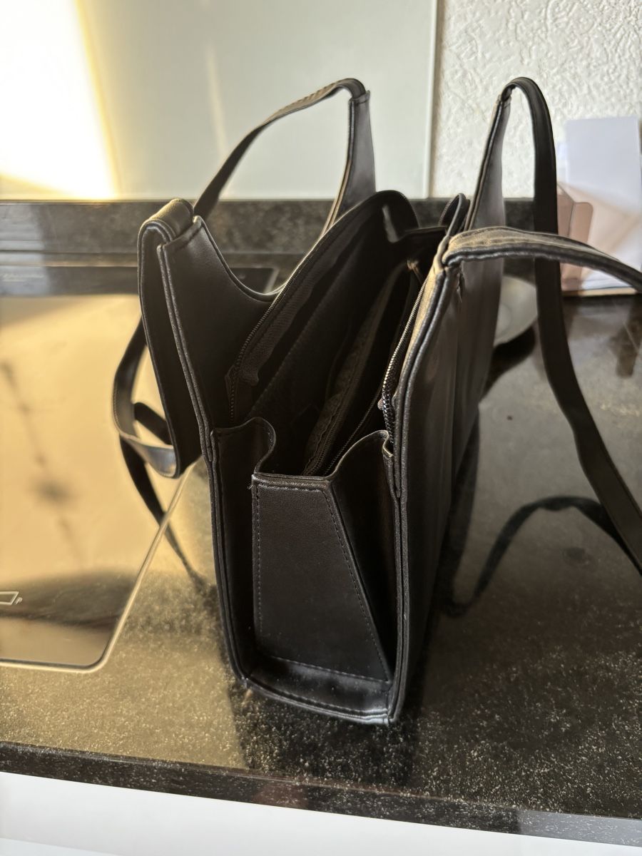 Gucci Borse da donna: Gucci Handtasche schwarz neu – Nuovo (secondo la descrizione) da Hombrechtikon venduto da ufpasse 1
