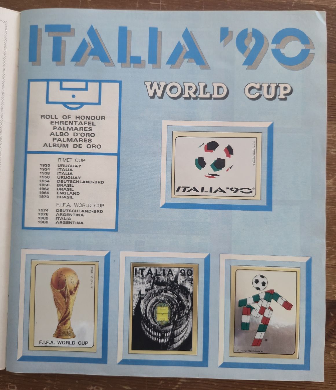 Panini Album: Album Panini Italia 90 Complet  – Usato da Courtion venduto da RuiBraga 1