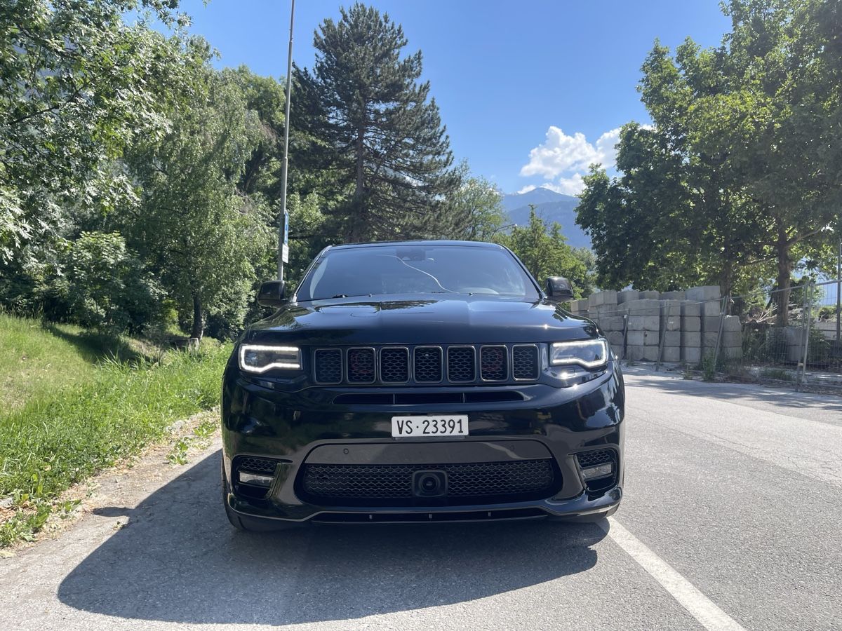 Jeep Automobili: Jeep Grand Cherokee SRT V8 – Usato da Salgesch venduto da Schnemo1 4