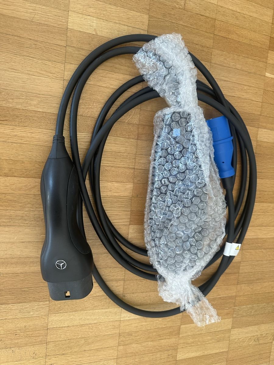 Caricabatterie: Original MB Mercedes-Benz Ladekabel  Ladegerät Type 2 / Typ2 – Nuovo e nell'imballaggio originale da Herrliberg venduto da psm_67l5