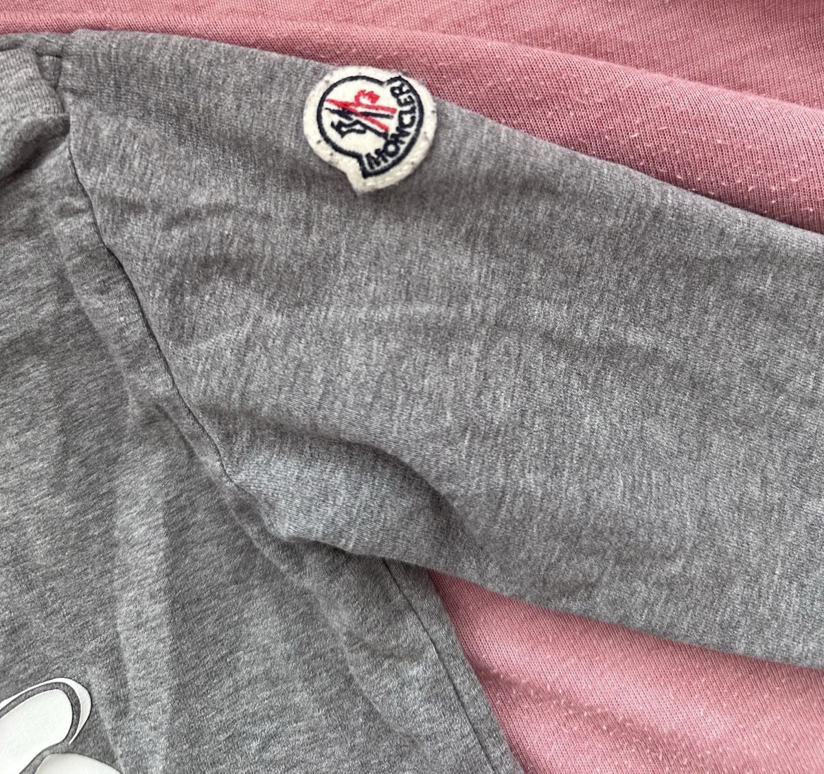 Moncler T-shirt: T-Shirt Moncler – Usato da Dürrenroth venduto da tvy_bh56 3