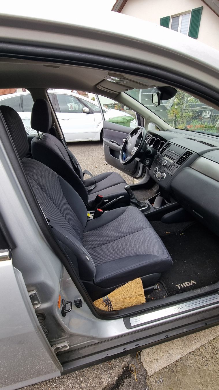 Nissan Automobili: Nissan Tiida 1.6 – Usato da Oberentfelden venduto da Myri13 5