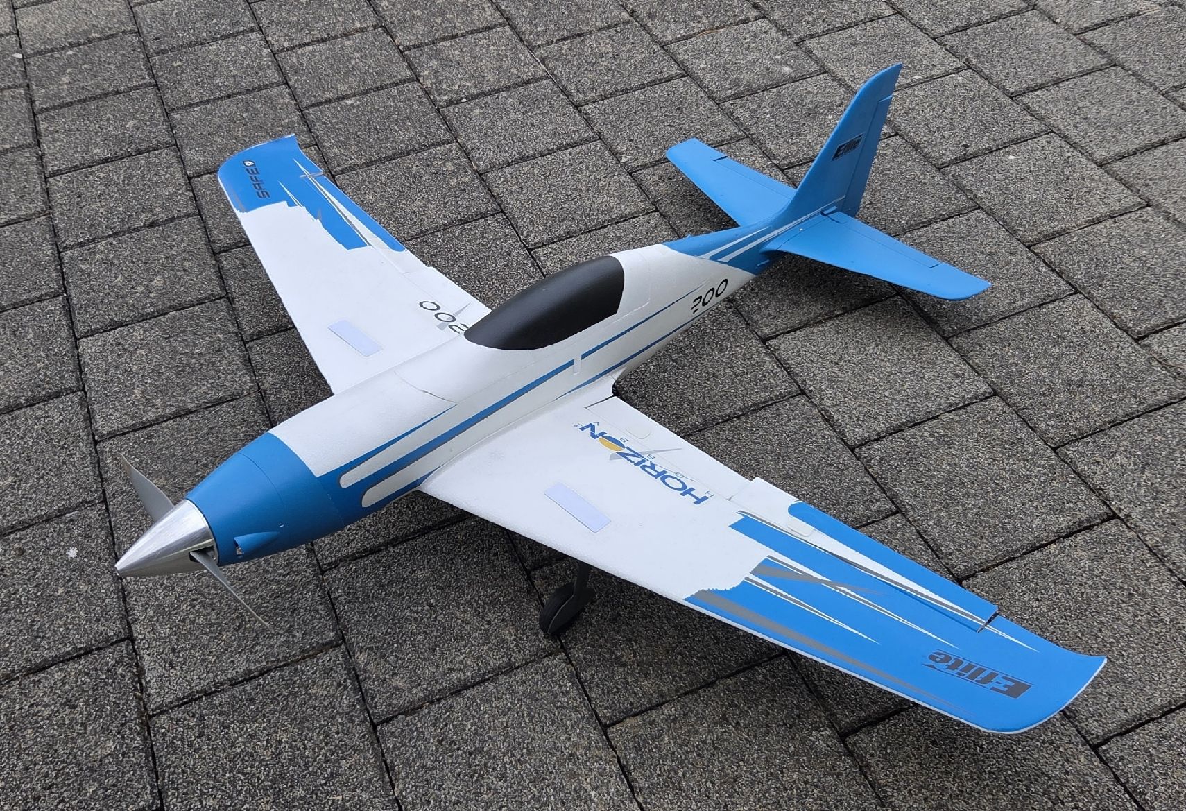 E-Flite RC Kits de montage: E-Flite V1200 Modellflugzeug – D'occasion à Brislach par Romat 2