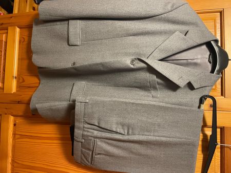 Blaser e pantaloni Benetton