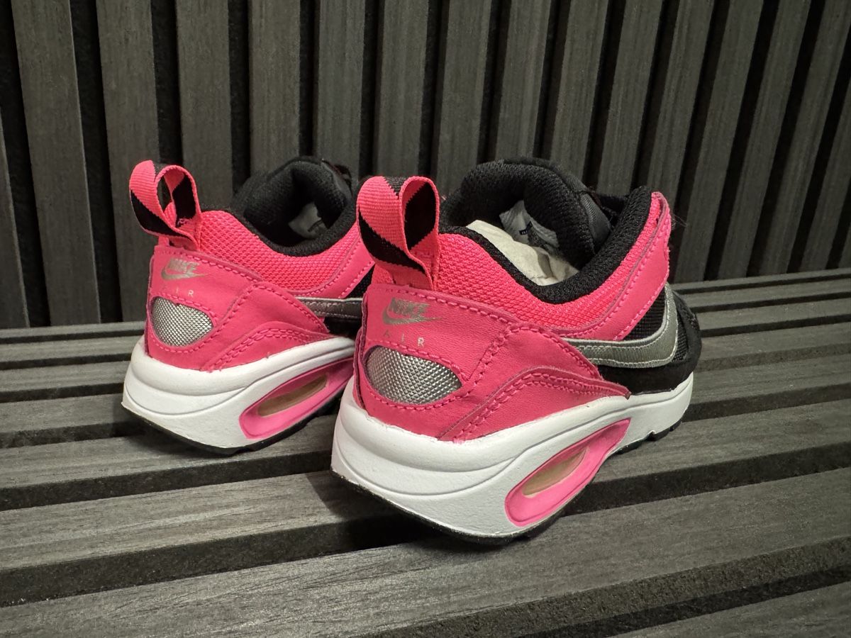 Nike Scarpe per ragazze: Nike Air Max Trax – Nuovo (secondo la descrizione) da Boniswil venduto da SeverinFleckner 1
