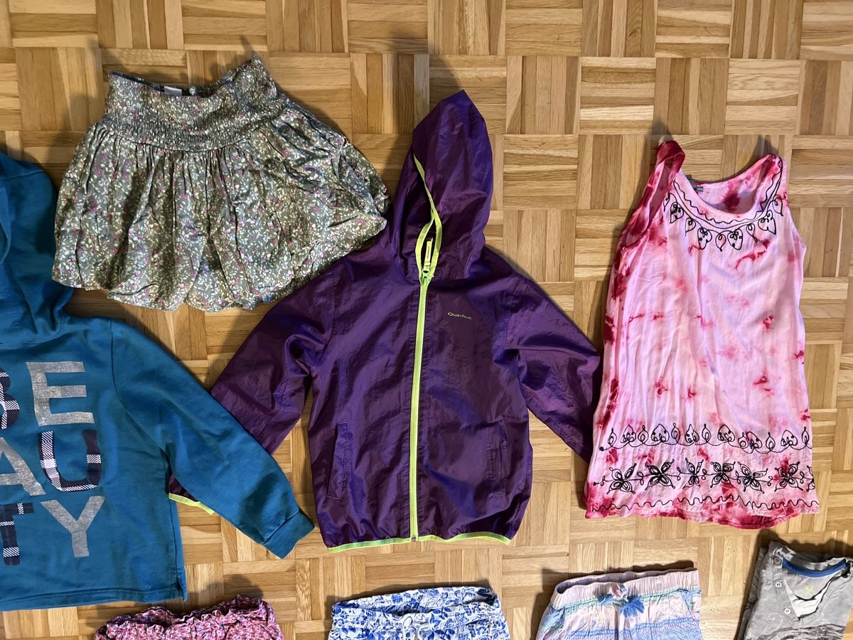 Lotti & Set di vestiti: Kinderkleider Paket Mädchen, Gr. 134/140 – Usato da Zuchwil venduto da Commander0 6
