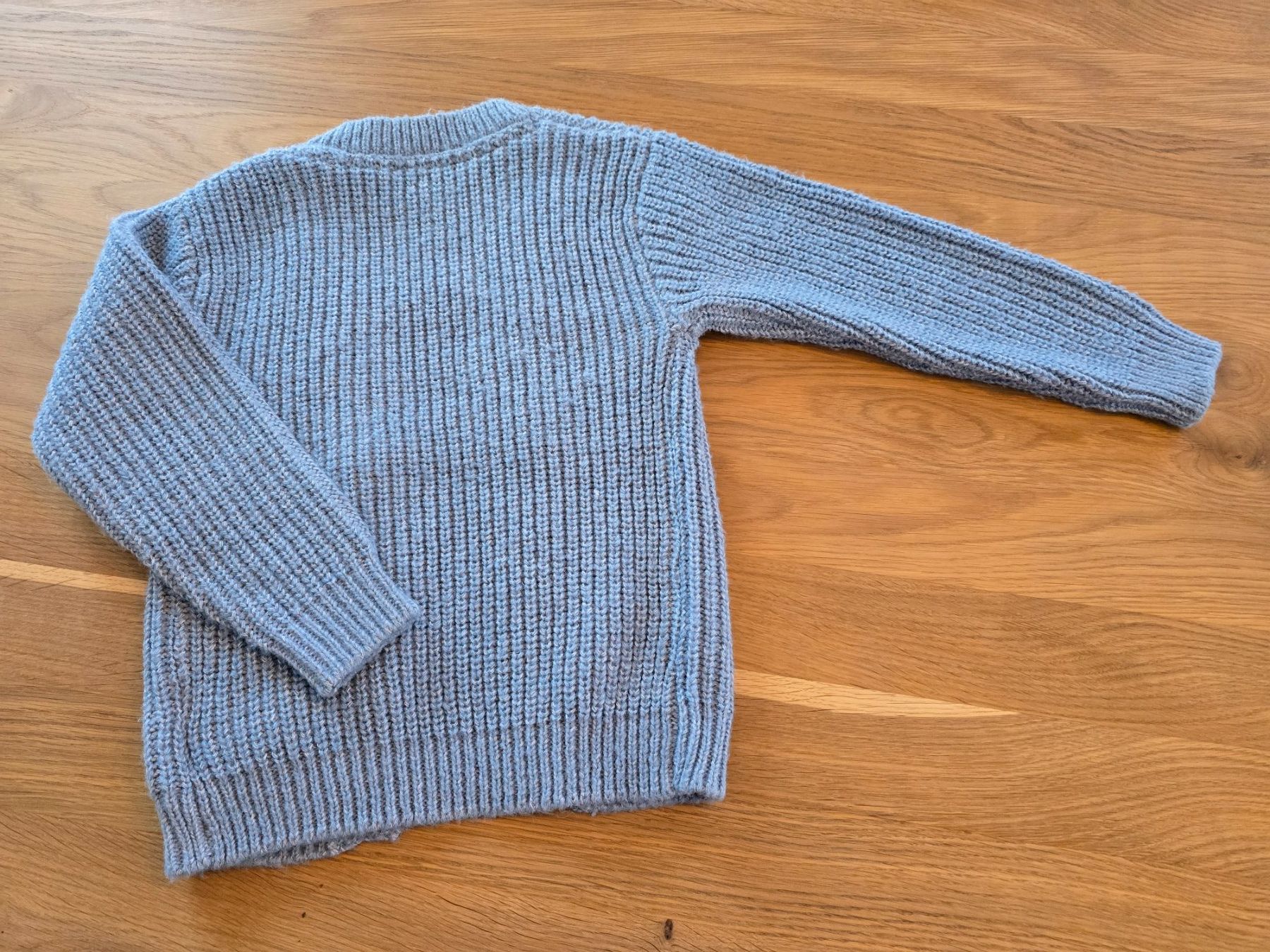 C&A Pullover & Sweatshirts: Strickjacke Gr. 110 – Gebraucht aus Zäziwil von Seisler 1