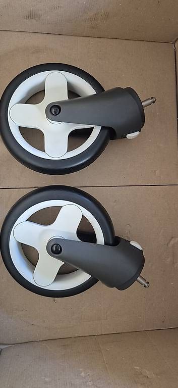 Kinderwagen: Stokke Trailz Classic vorderräder – Gebraucht aus Winterthur von Happy-Baby