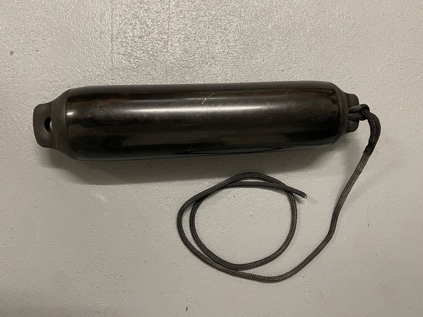 Bateaux: Fender (Bootsschutz) – D'occasion à Wangen SZ par 2057max