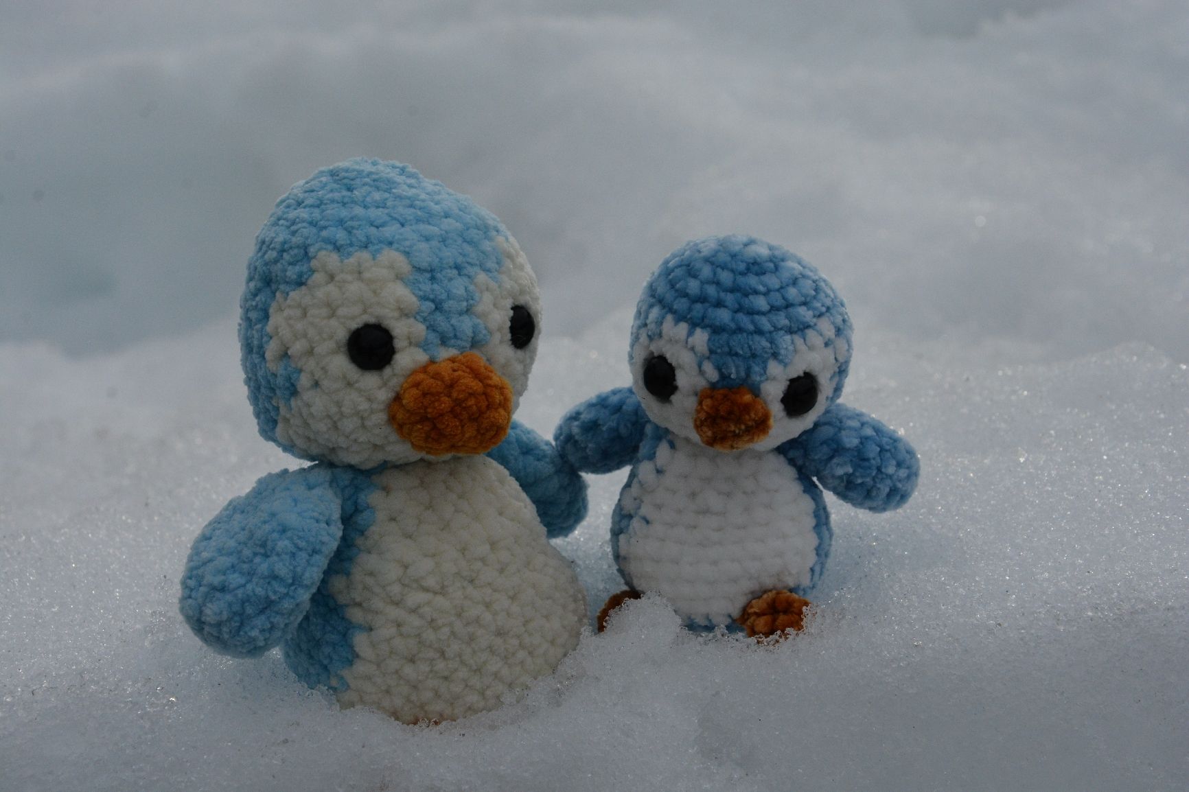 Alle Dekorationen: kleiner Gehäkelter Pinguin – Neu und originalverpackt aus Meiringen von Flauschfarm 2