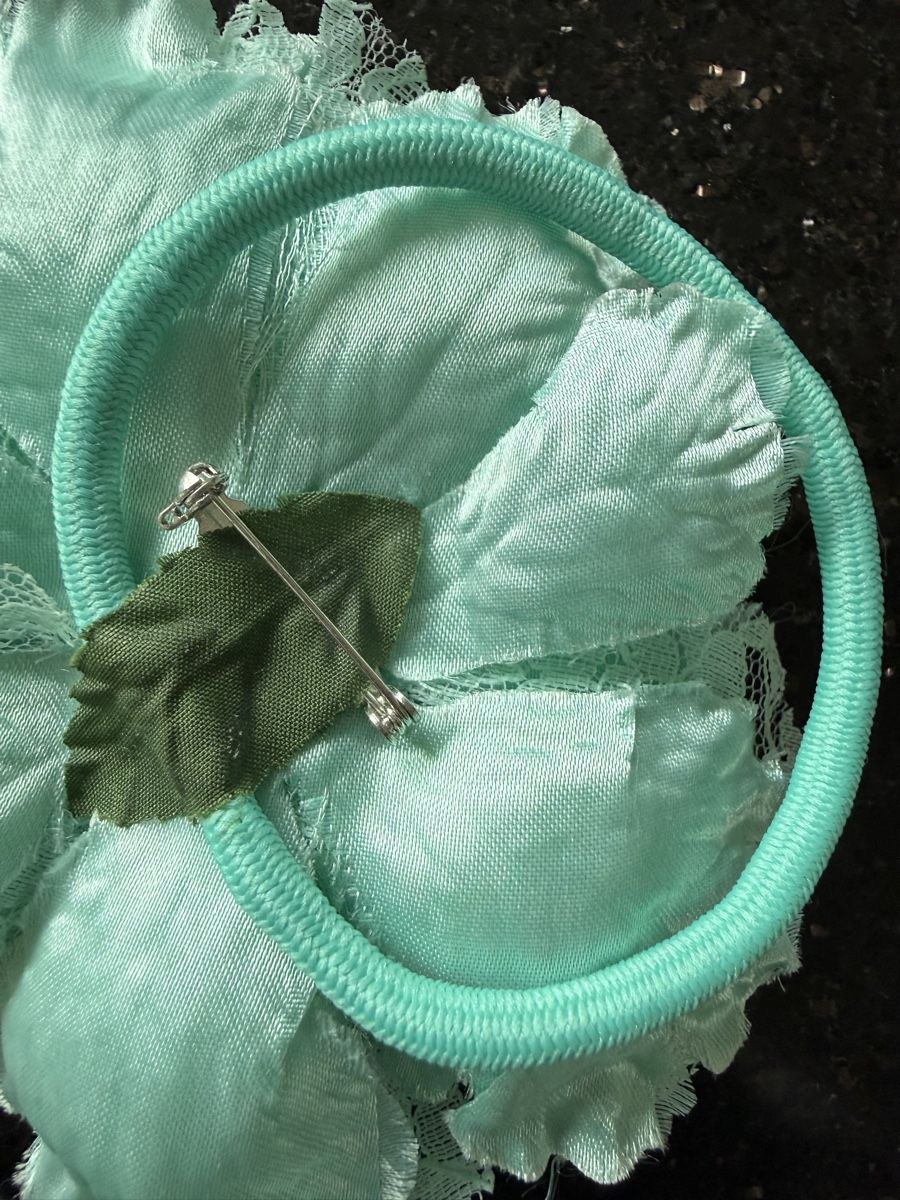 Accessori per capelli: Stoffblume Haarschmuck, Mintgrün – Nuovo (secondo la descrizione) da Lyss venduto da Sibella56 1