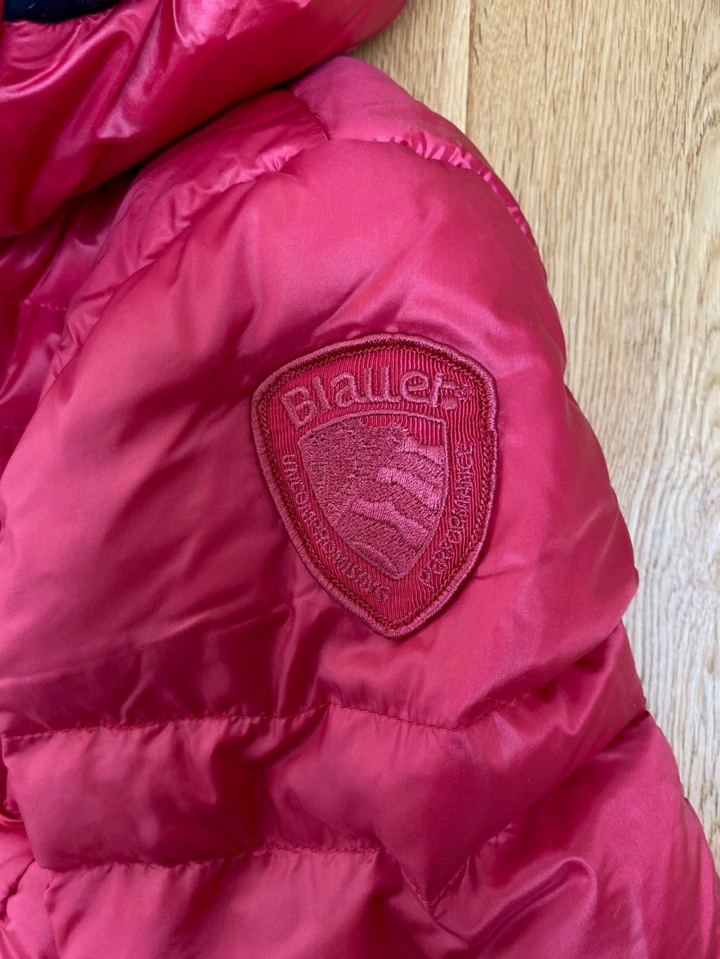 Giacche: Blauer Daunenjacke Grösse M – Usato da küssnacht am rigi venduto da Daot 3