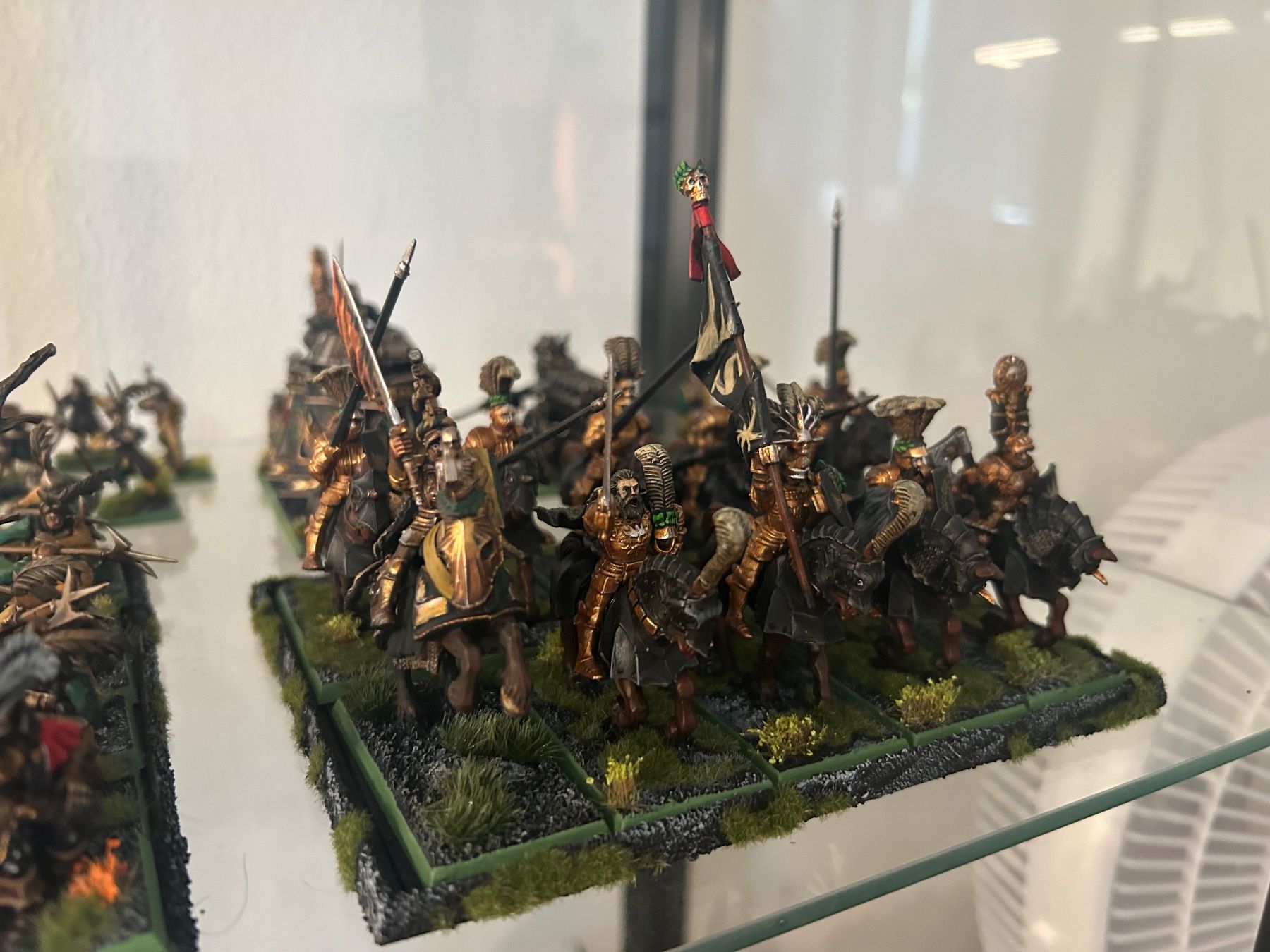 Kits de montage: Warhammer The Old World Empire Army – D'occasion à Le Brassus par Hollywood_gni 2