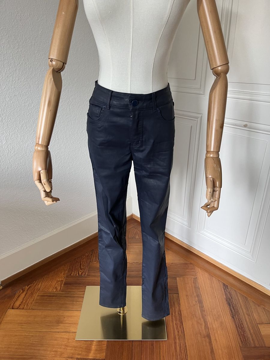 Massimo Dutti Jeans: Massimo Dutti Coated Jeans, Size 38, Dark Blue. – Usato da Mies venduto da Nib2011 1