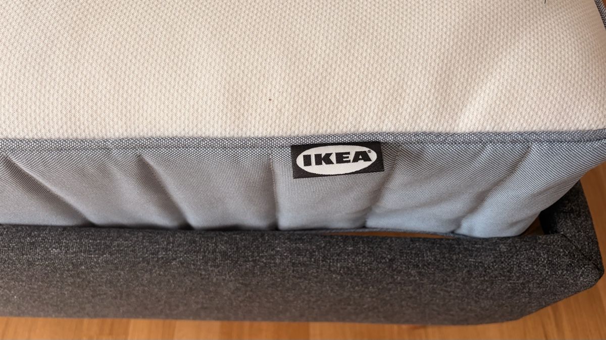 Lits: Bett mit Federkern – D'occasion à Zürich par ann_vg76 1